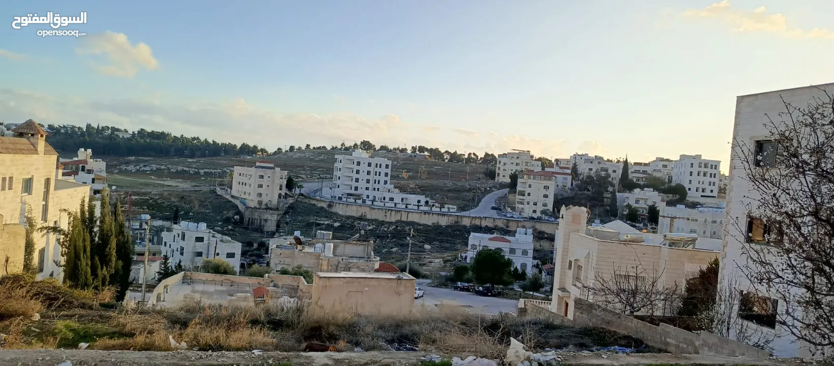 أرض مميزه على طريق المطار
