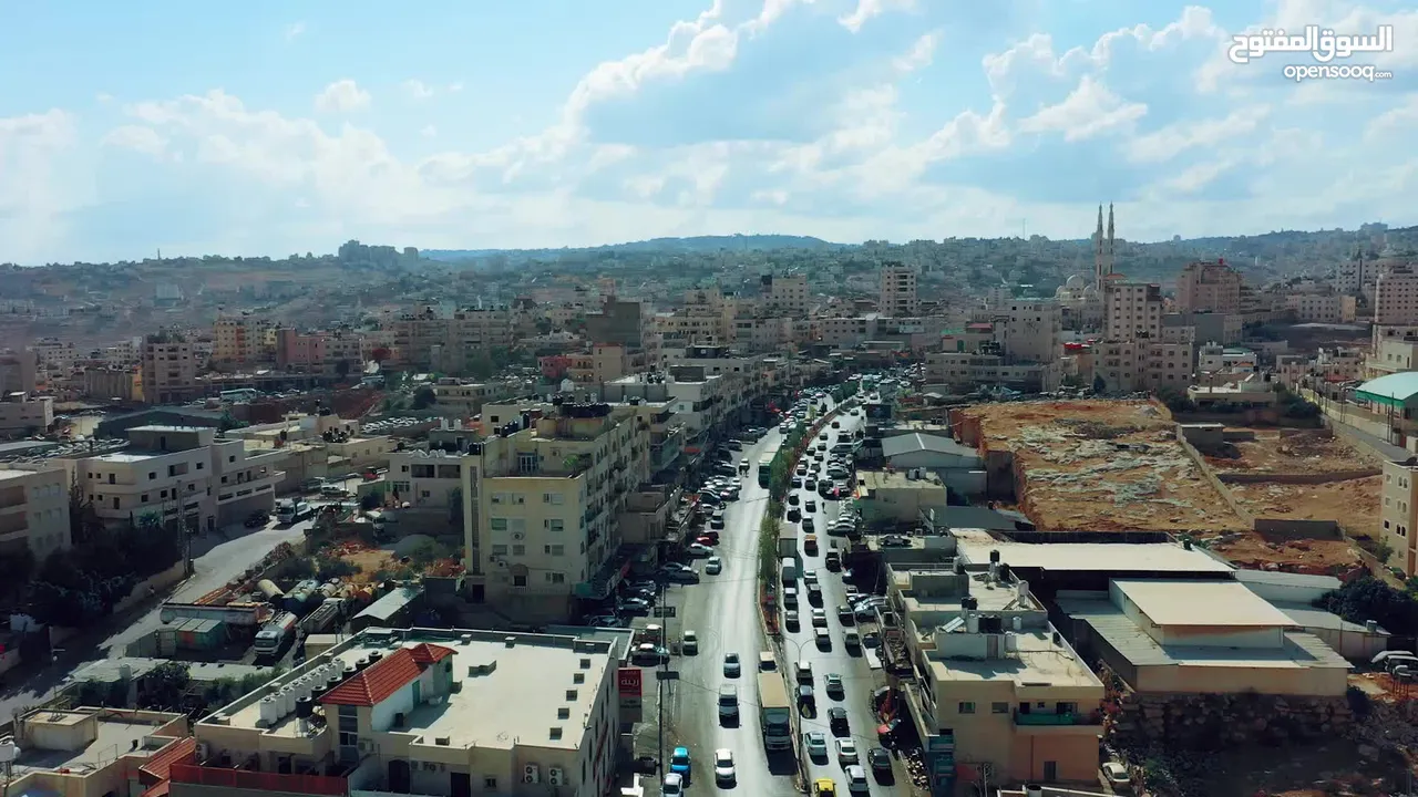 شاشة  LED حجم 18 متر مربع للبيع – بحالة ممتازة