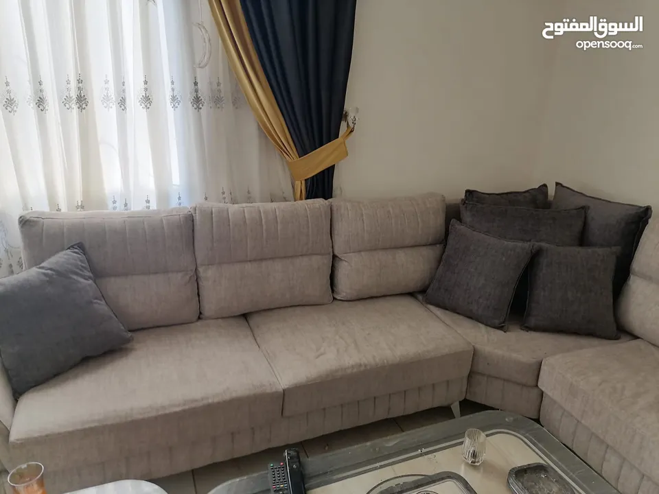 كورنر خشب سويد لون مميز جدا وراقي في كسر باليد