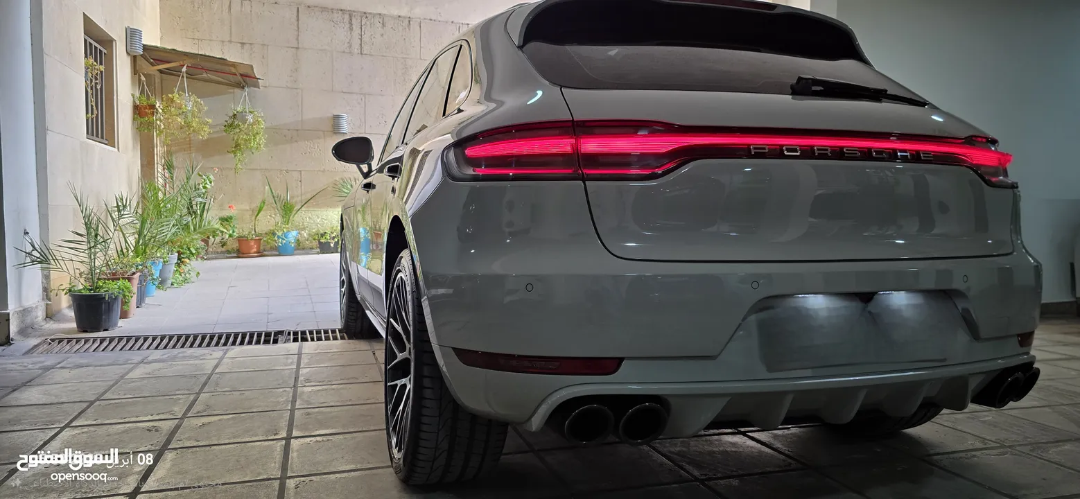 Porsche macan 2019  رمادي فاتح  وارد الوكاله مالك واحد   مواصفات خاصه ...مالك واحد  بسعر مميز