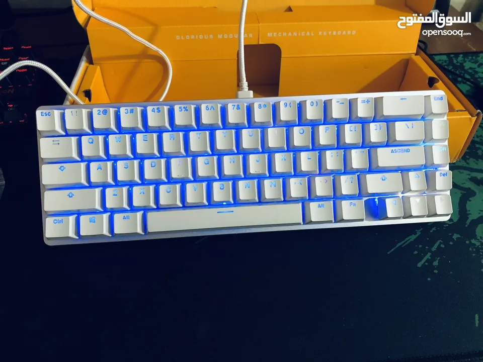 كيبورد Gloreious GMMK2 65% Red switch Gaming Keyboard