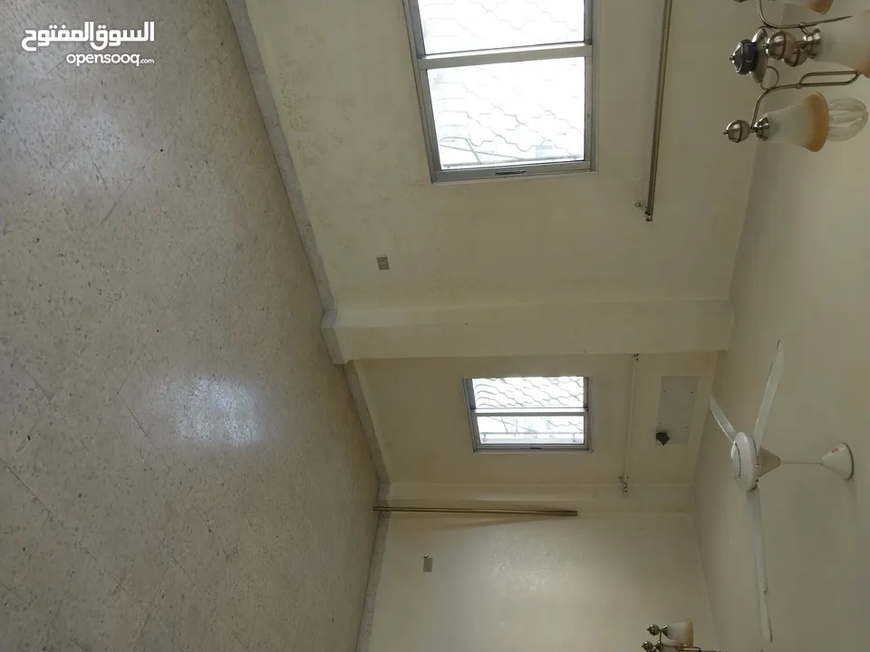 شقة في جبل الاشرفية قرب مستشفى البشير