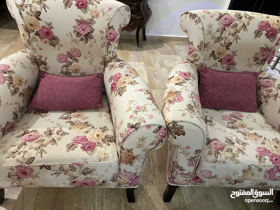كنب بحالة ممتازة للبيع/اربد