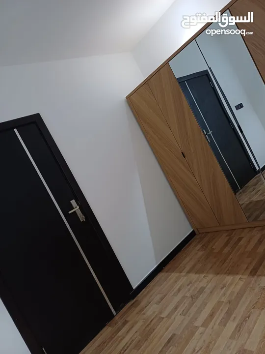 امواج شقه مطله على البحر للبيع