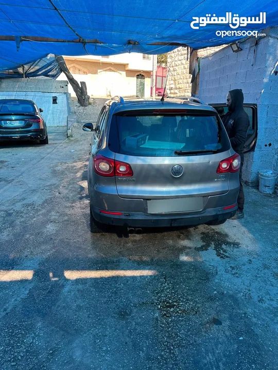 سيارة فلوكس فاجن تيجون