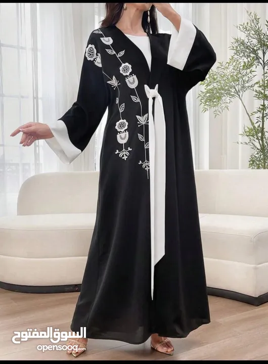 عبايات سعودية عدد 14 كلو جديد معو شال كل وحدة قياس m l xl موديللت مشكلة موضحة بالصور