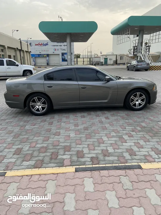 Dodge charger 2012