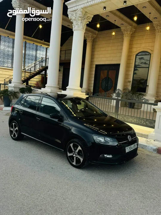 بولو 2015 جير عادي فحص نخب اول للبيع او البدل وارد منبدل