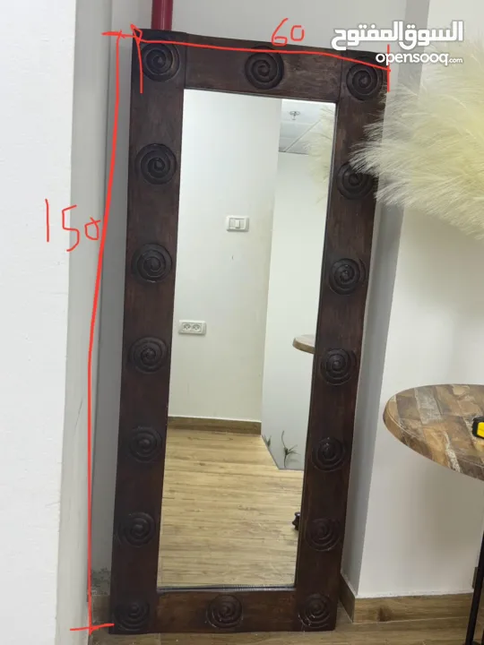 مكتب رسبشن مع خزانة دفات مرايا جانبية بحالة ممتازة