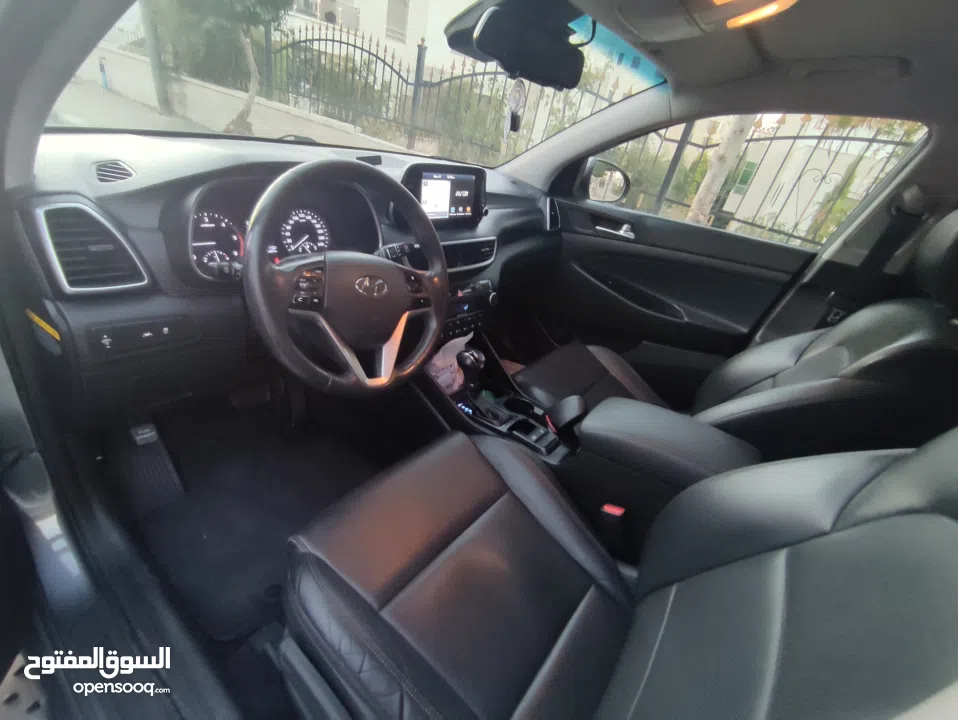 هونداي توسان فحص نخب ترخيص 19 وعداد أصلي 85000كم فقطططط