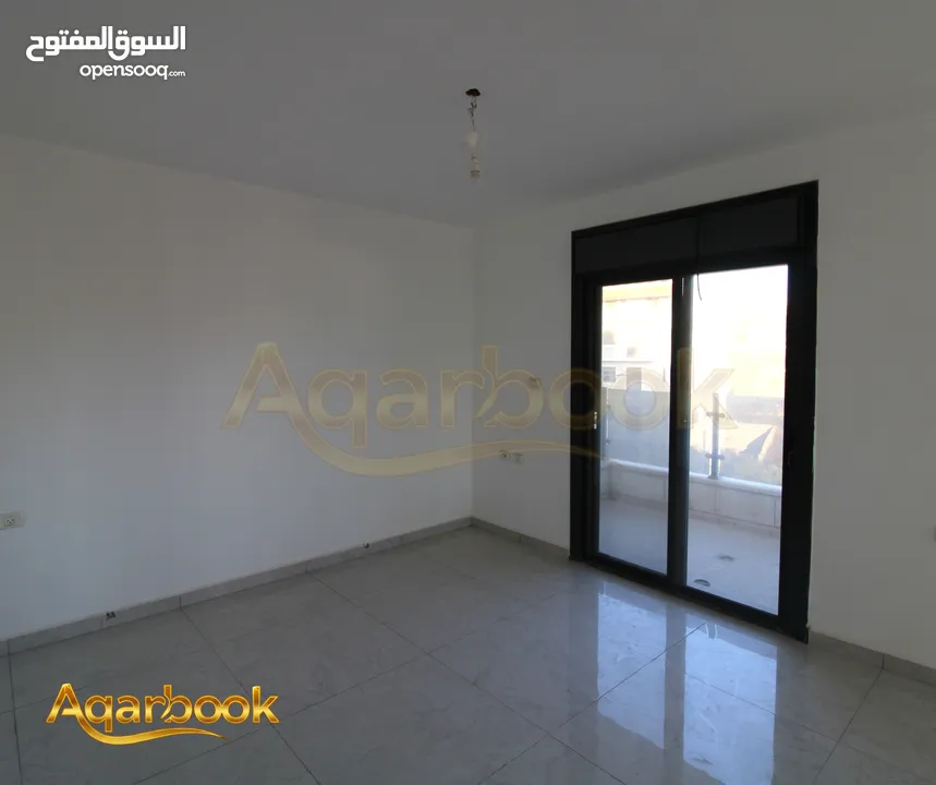 دوبلكس بتشطيب فاخر للبيع   بيرزيت – قرب كازية الفيين