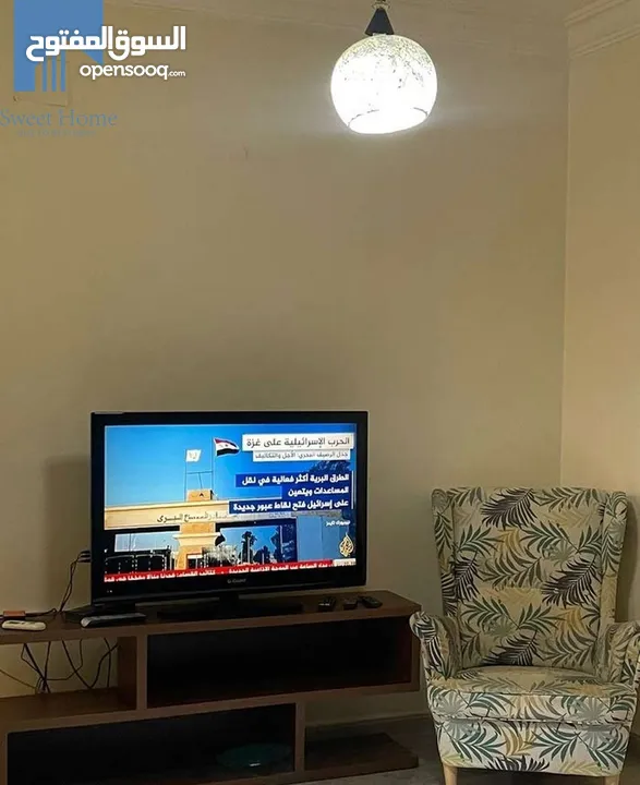 شقة أرضية مميزة للبيع في أم السماق  - قرب إشارة الدر المنثور 165م مع ترس وحديقة 120م