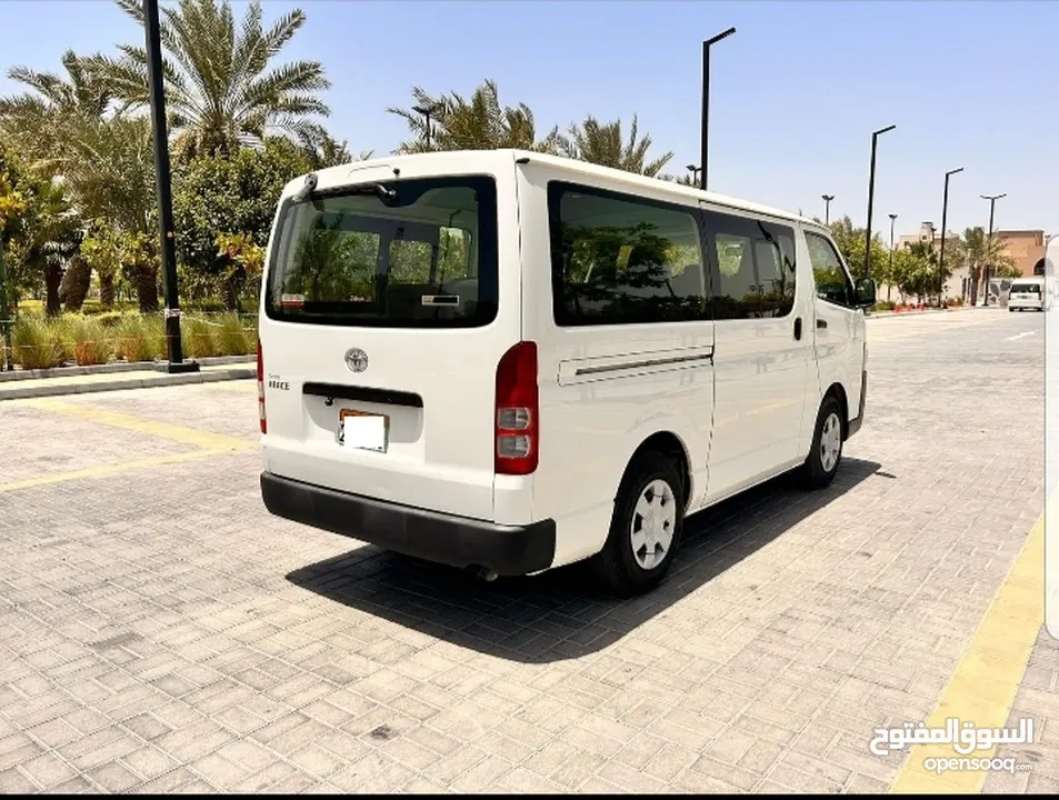 Toyota Bus For Rent باص للإيجار