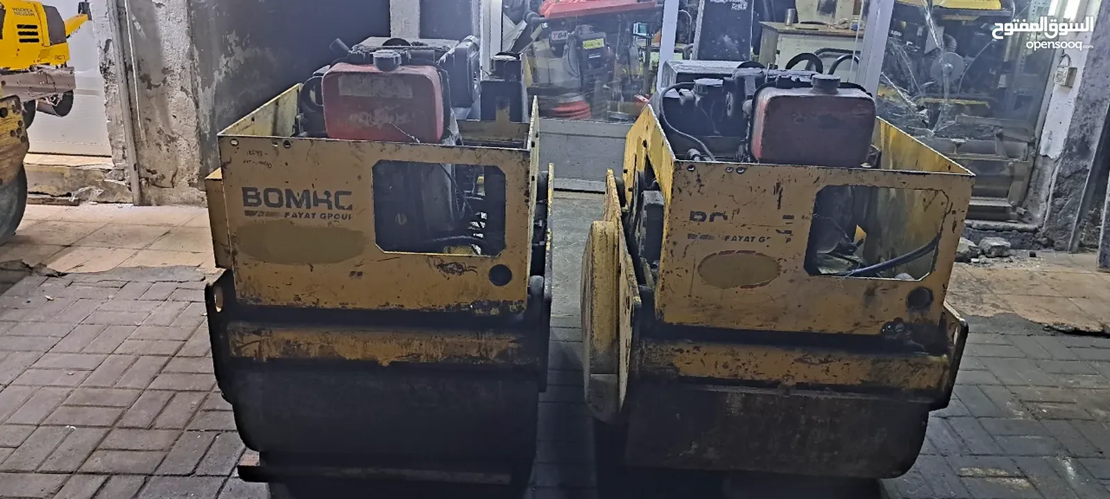 Roller compactor 2 pics for sale