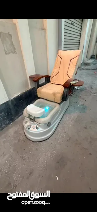 للبيع كرسي بدكير ومساج كهربائية