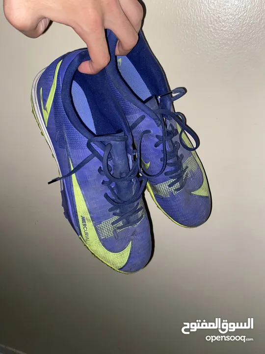 حذاء كرة العشب الصناعي ( ترتان ) / Nike football shoes for artificial grass
