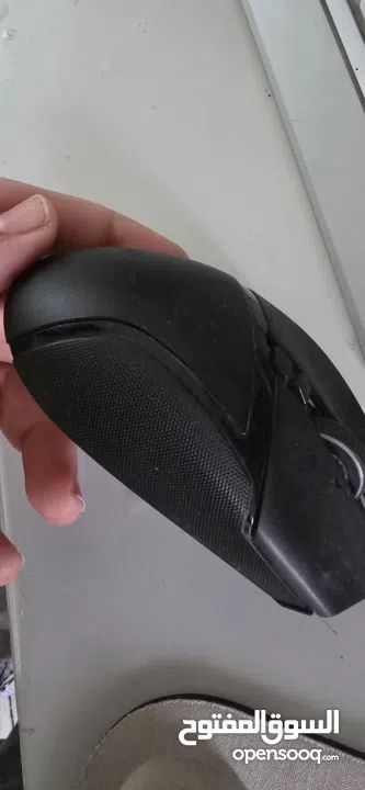 بيع كمبيوتر وشاشة وكيبورد