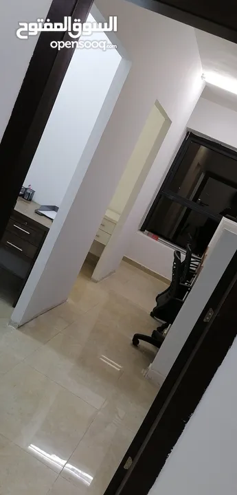 مطلوب ممول لشركة تنظيف مقابل دخل 500 دينار شهري