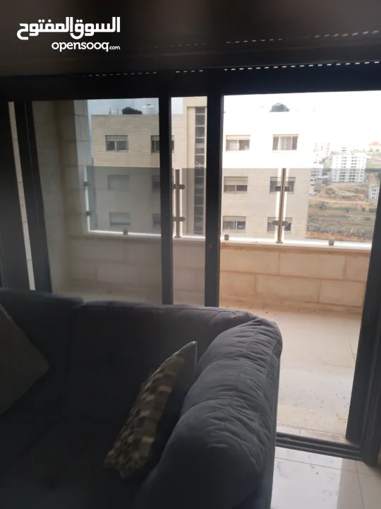 شقة للإيجار بالارسال طابق ثالث