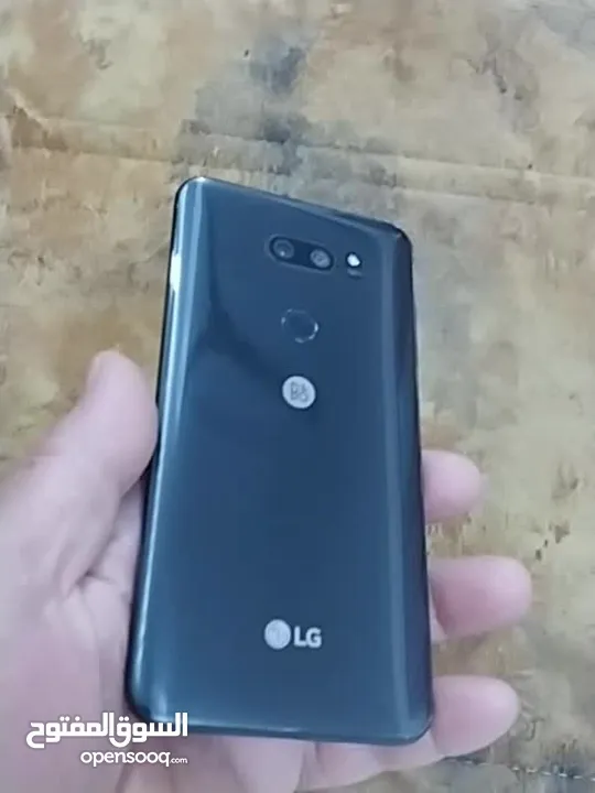 LG V30+  بلاص شريحتين 128 كيكا