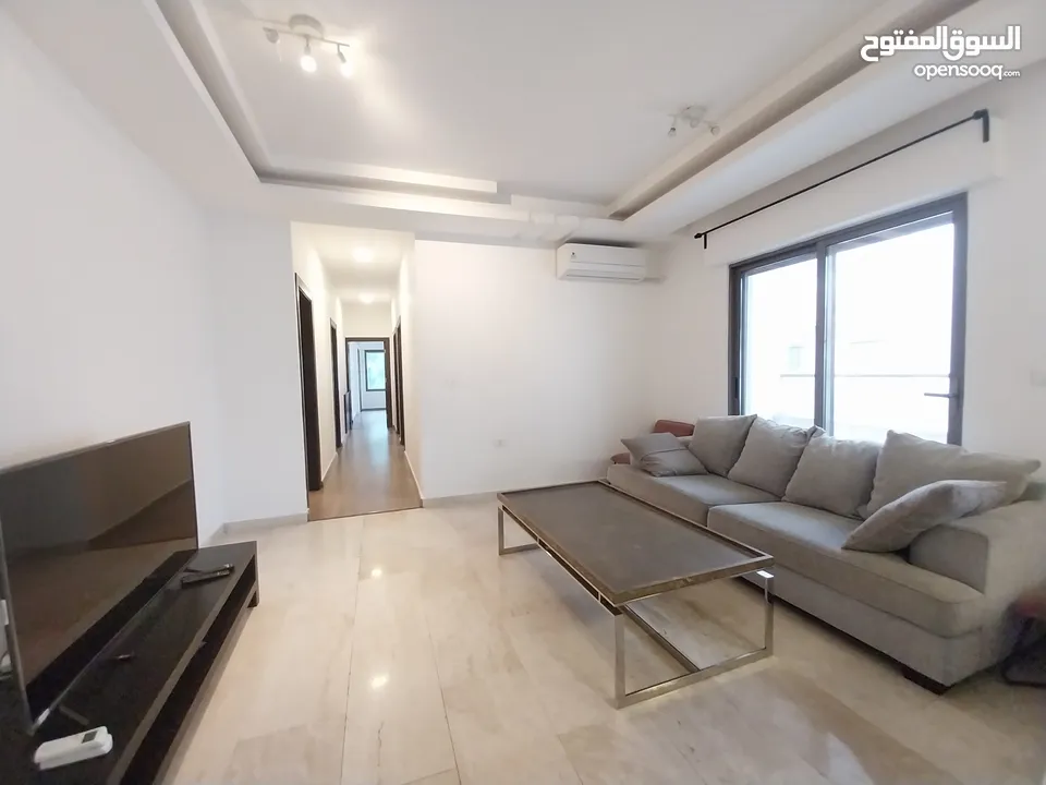 شقة للايجار في منطقة الدوار الرابع  ( Property 34022 ) سنوي فقط