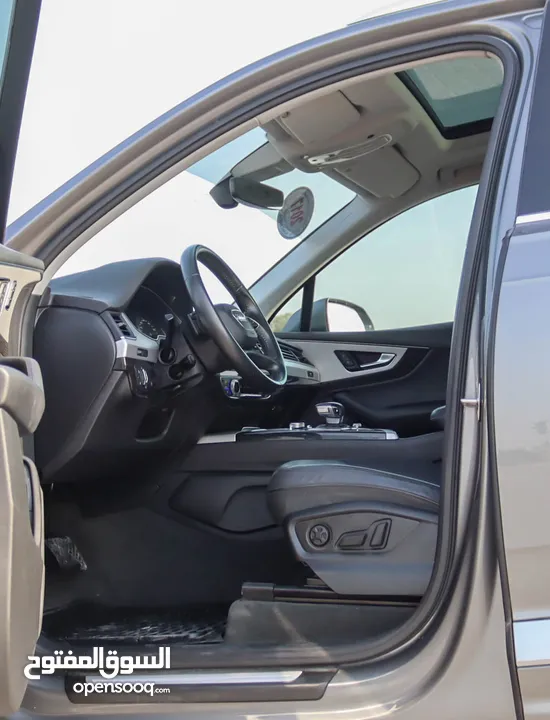 Audi Q7 40 TFSI quattro 2017 V4  GCC, accident-free in excellent condition service history from Audi