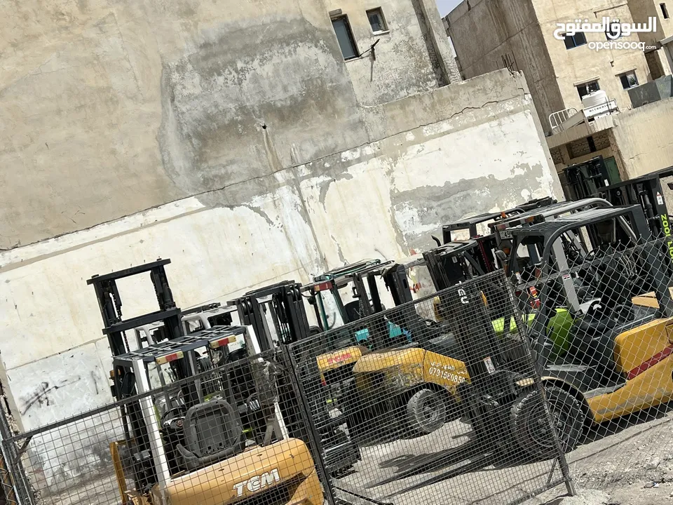 رافعات شوكية للبيع أو الايجار