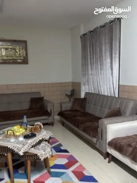 دلال عطوان خليل زين