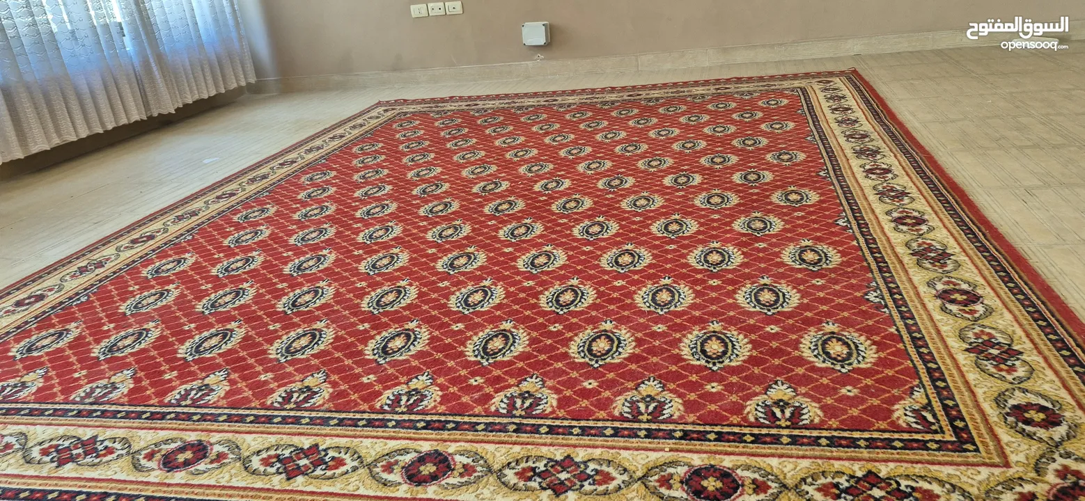 فرصة لا تعوض سجادة عجمية ذات لون جميل جدا ومميز بحالة ممتازة