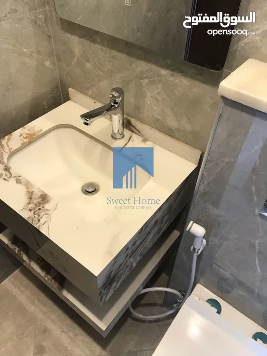 شقة فاخرة للبيع في الجندويل طابق ثالث مع روف دوبلكس 131م تشطيب سوبر ديلوكس لم تسكن