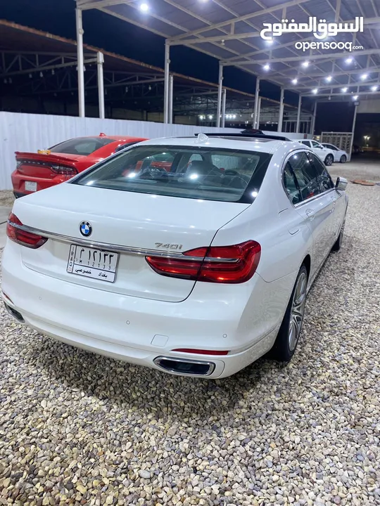 سياره BMW رقم بغداد