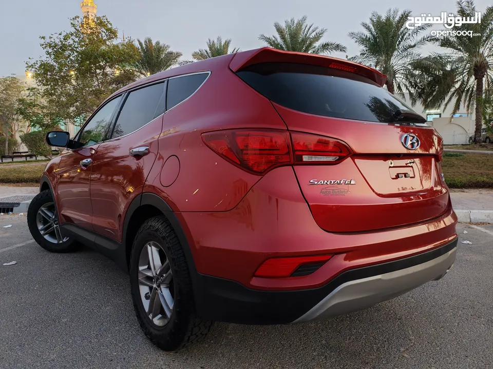 Hyundai Santafe AWD 2017 USA (Clean TiTle/Free of Accdent/Orginal Color)