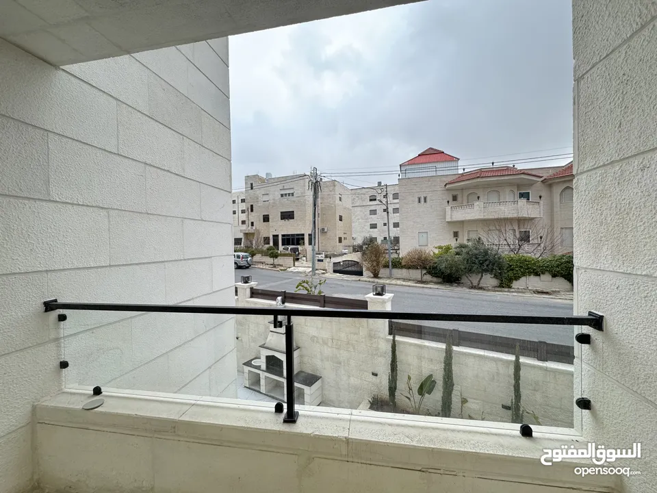 شقة مميزة للبيع طابق ثاني مساحة 230م بخلدا بتشطيبات مميزة (مشروع 115)