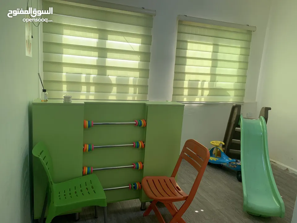 أثاث يصلح لروضة