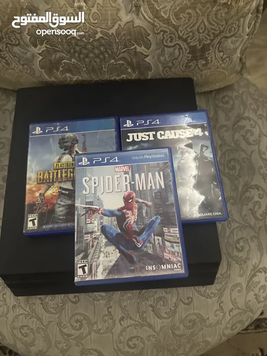 PS4 Pro مع ألعاب