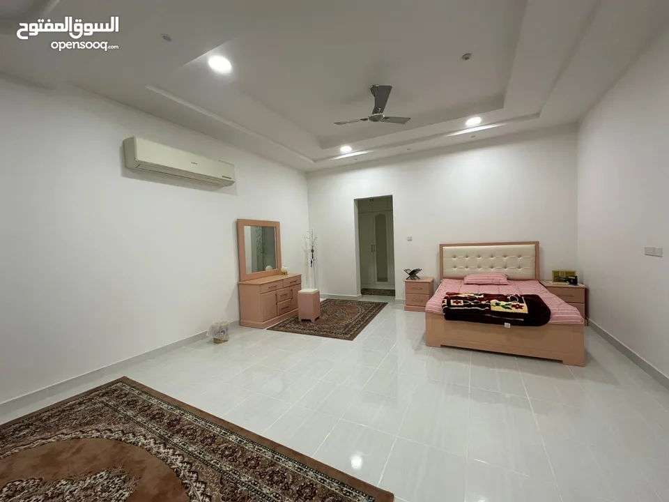 للبيع فيلا في بوري بالقرب من النفق نصف فرش  Villa for sale in Buri Semi furnished