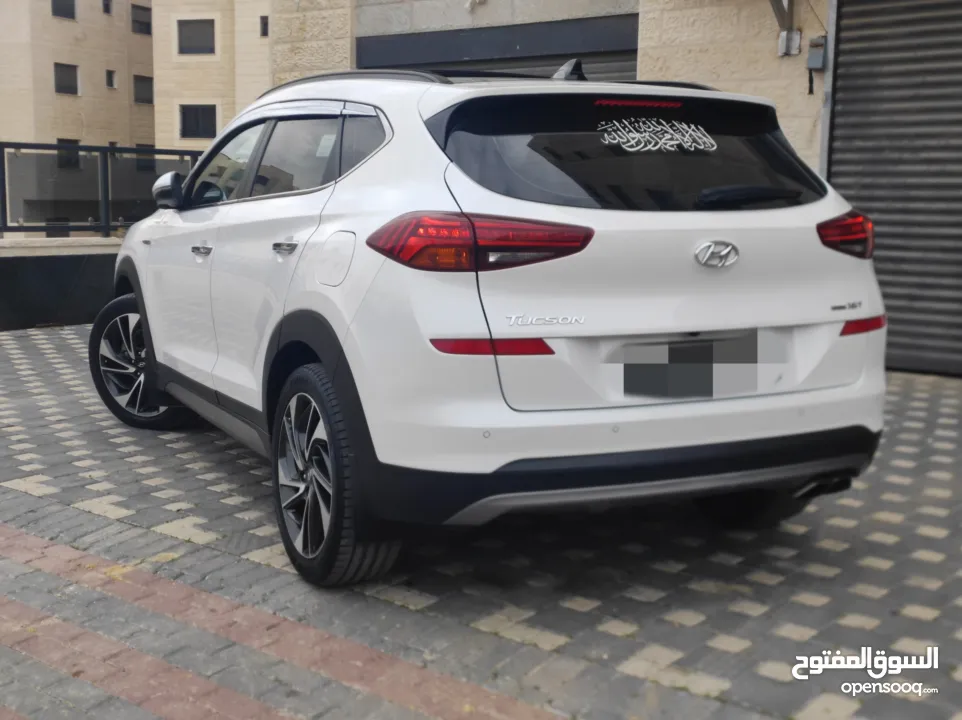 هونداي توسان بنزين فل مسكر اضافات دفع رباعي جيب بالكرتونة قطارة بالمصروف
