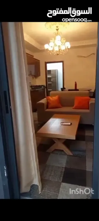 شقه للايجار الشرفه مع ساحه ومدخل خاص ؛ عرسان او موظفات