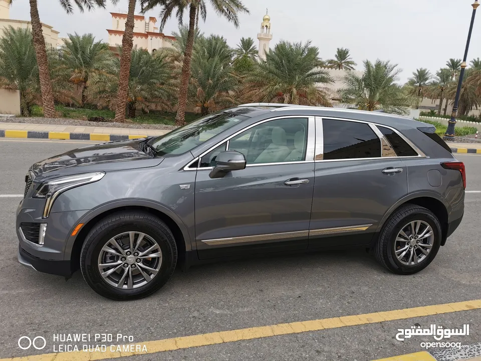 بحالة الوكالة كاديلاك اكس تي 5 جديده 2022 New cadilac XT5 2022- less than  5000 km like NEW