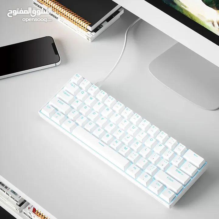 rk royal kludge mechanical keyboard White and blue