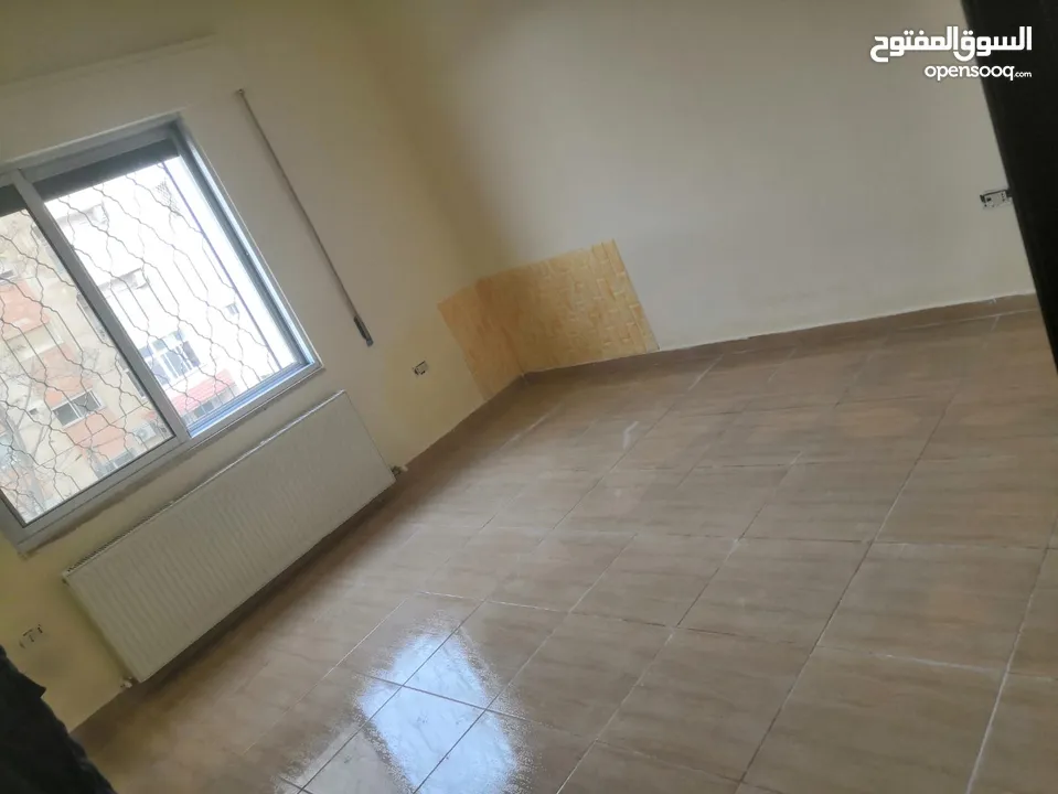 شقة تصلح لعرسان للايجار في الجندويل