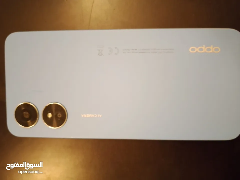 تلفون oppo A17  حالة ممتازة معاه شاحنه