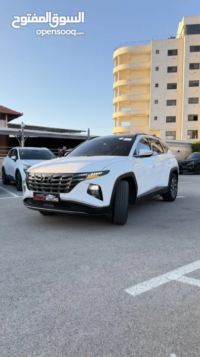 هونداي توسان ترخيص 2023 محرك 1600 هايبرد جير أوتوماتيك 240 حصان