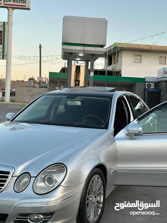 مرسيدس E200  2007