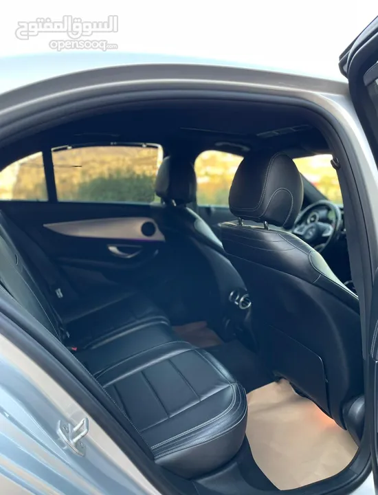 Mercedes BenzE200 2017