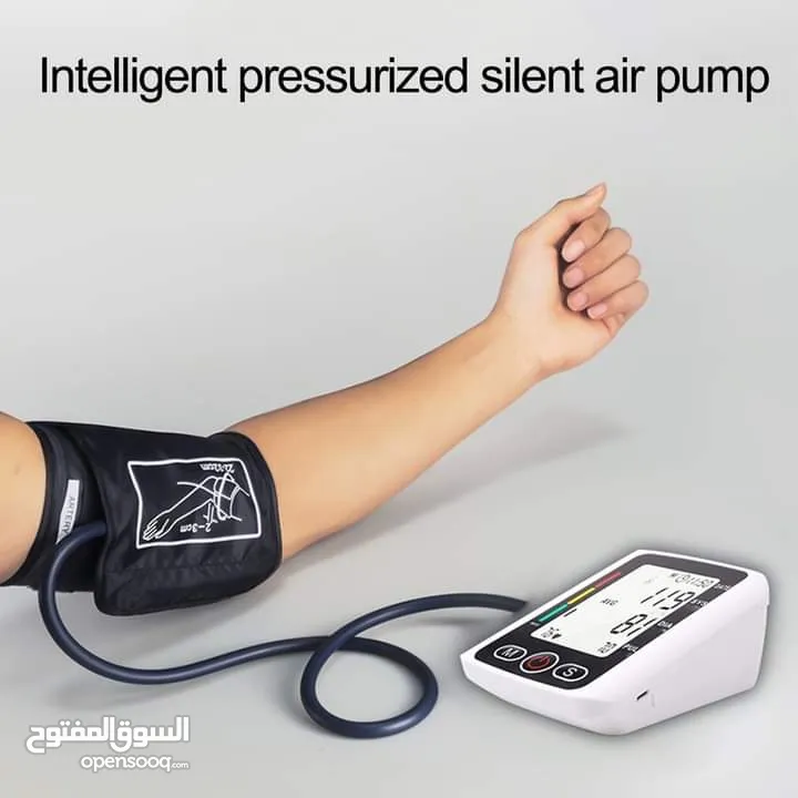 جهاز قياس ضغط الدم الناطق و نبضات القلب الإلكتروني مع وظيفة الصوت و شاشة LCD كبيرة جهاز الضغط دم