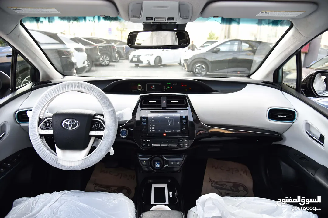 تويوتا بريوس هايبرد 2016 بحالة الشركة Toyota Prius Hybrid 2016