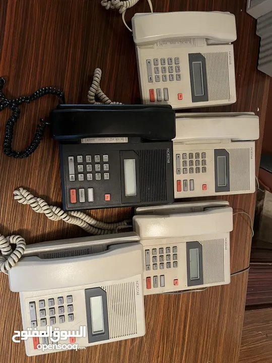 مقسم تلفونات ماركة Nortel Norstar صناعة أمريكية عدد 8 اجهزة مع شاشات بحال الجديد