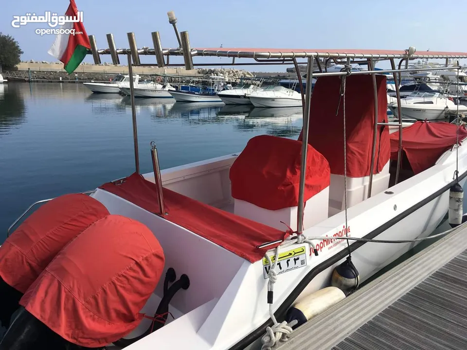 Boat Upholstery Work أعمال تنجيد القوارب