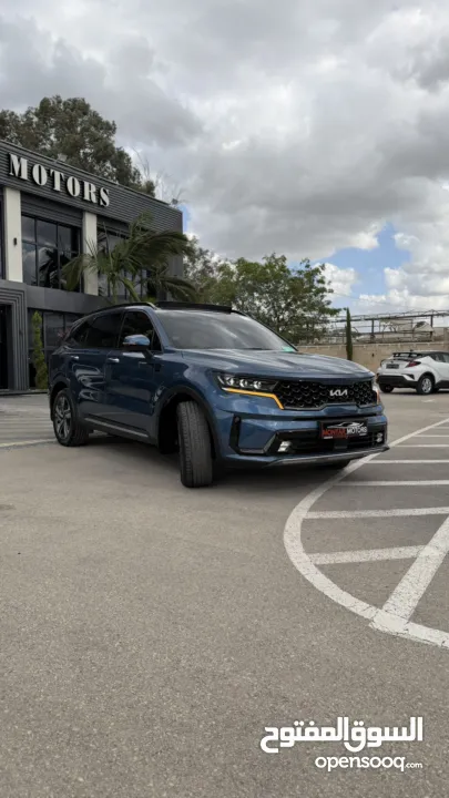 كيا سورينتو بزنز ترخيص 2023 محرك 1600 هايبرد   240 حصان دفع  4×4